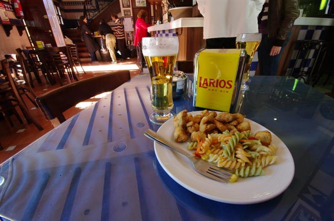 Torcuato, Tapasbar in Granada, Andalusien