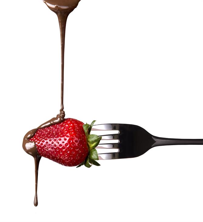 food,strawberry,chocolate