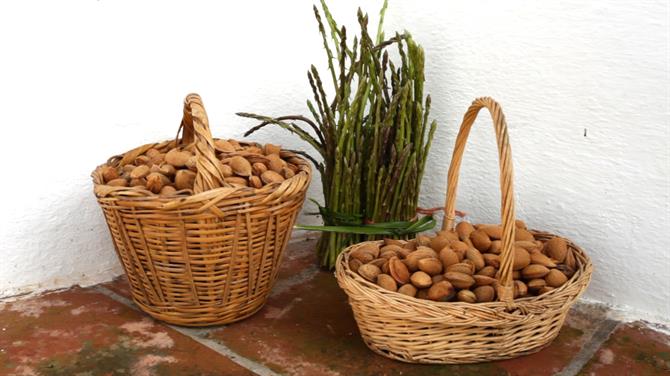 Baskets of almonds and asparagus (Spain)