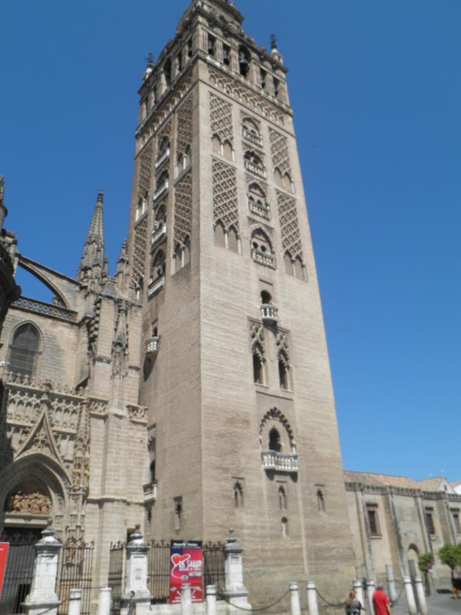 Giralda Sevilla Katedral