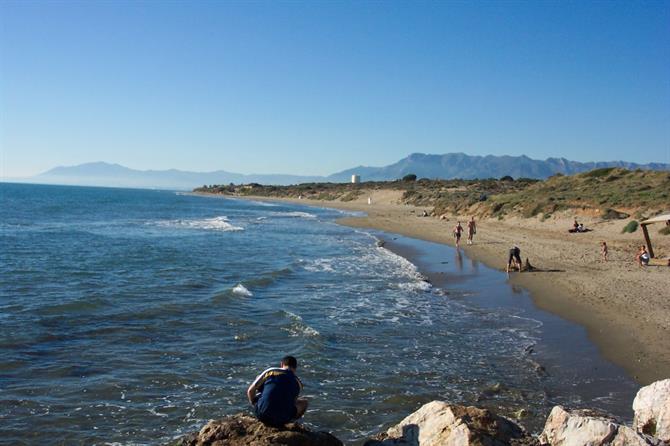 Playa Cabopino, Marbella.