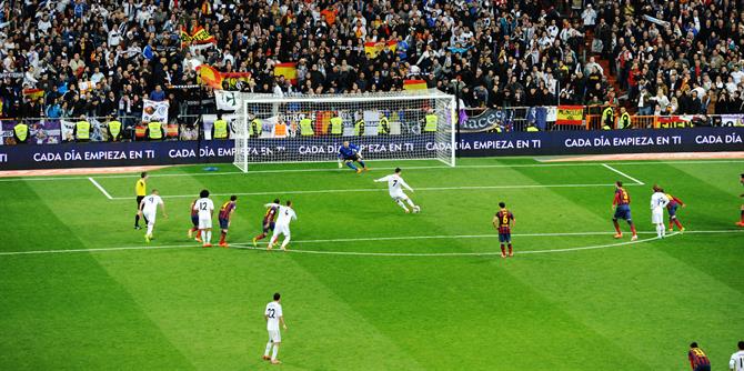 Ronaldo in una partita Real Madrid contro Barcellona