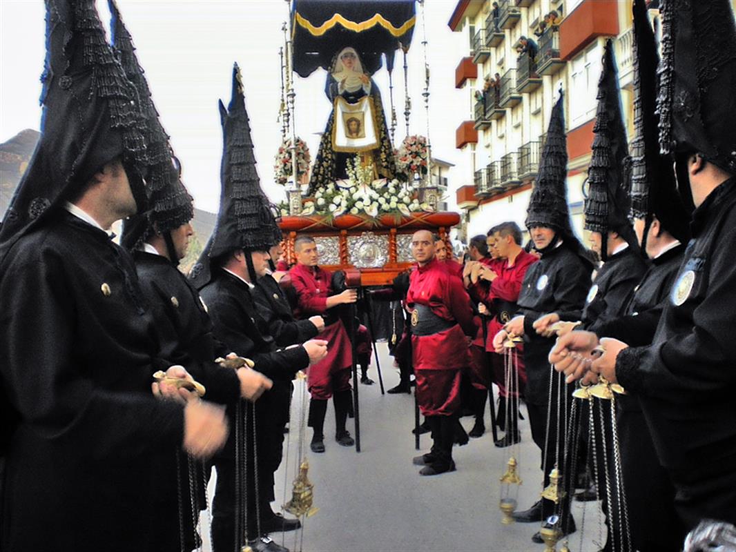 Los incensarios de Loja, figuras singulares de la Semana Santa andaluza