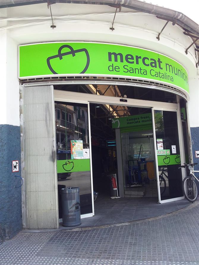 Front entrance to Santa Catalina Market in Palma de Mallorca 