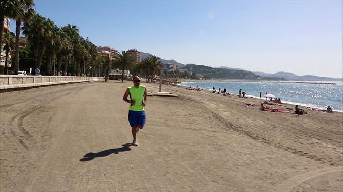 Stranden La Malagueta i Malaga stad