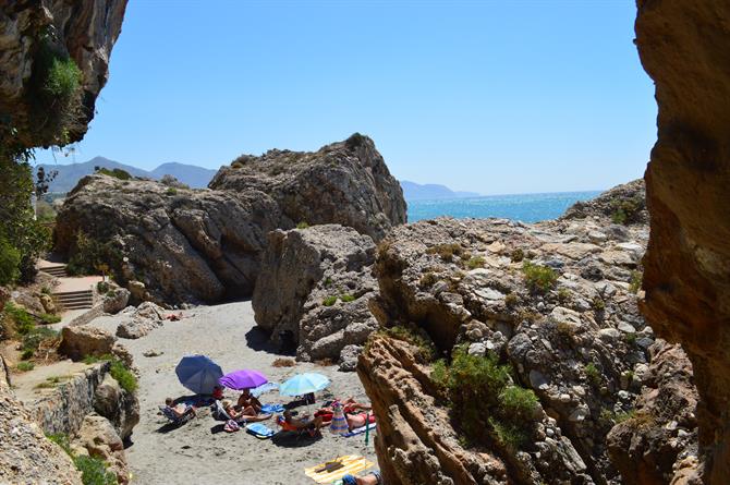 Playa El Chorrillo, Nerja