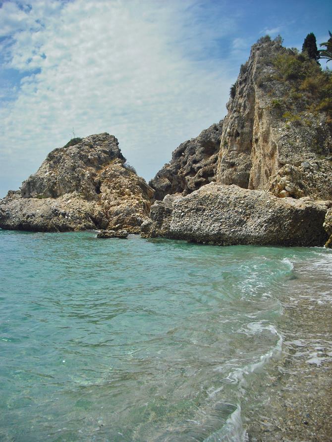 Klippen an der Playa Carabeo