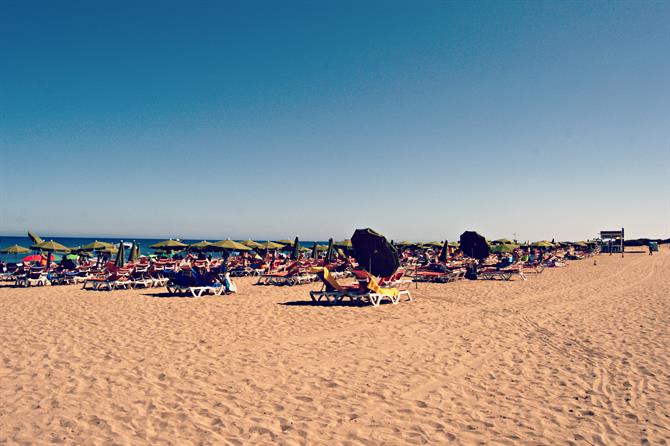 Playa del Ingles beach umbrellas