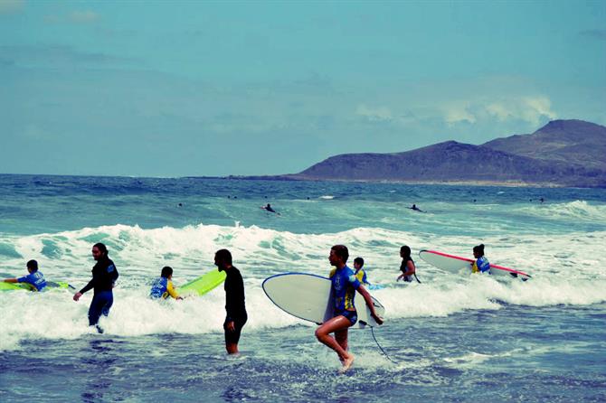 Surfistas en Tarifa