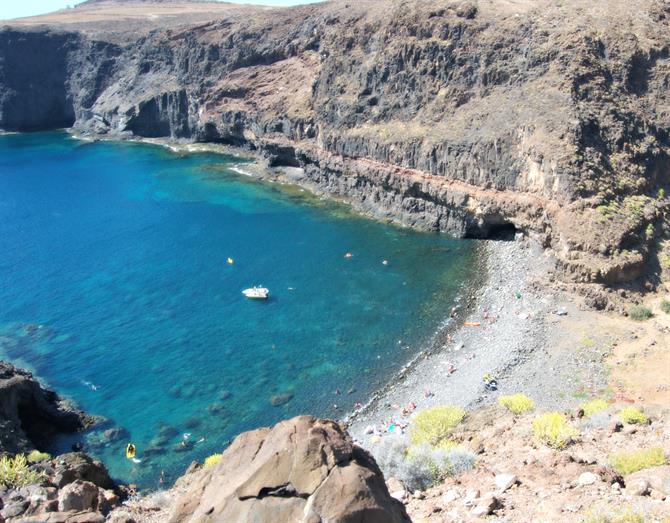 Nuestra compañía Gigante Amarillento Las playas escondidas de Gran Canaria, dónde están y cómo llegar