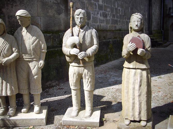 Sculpture of Galician musicians Padron, Galicia