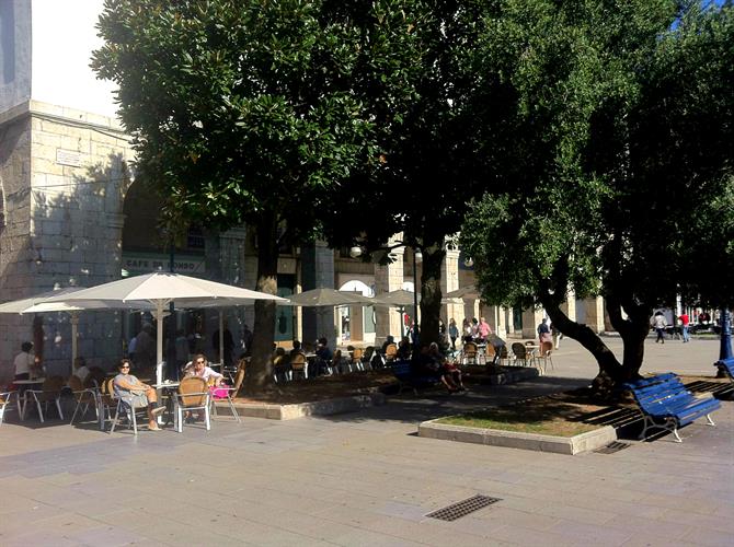 Café de Pombo sur la Plaza Pombo à Santander - Cantabrie (Espagne)