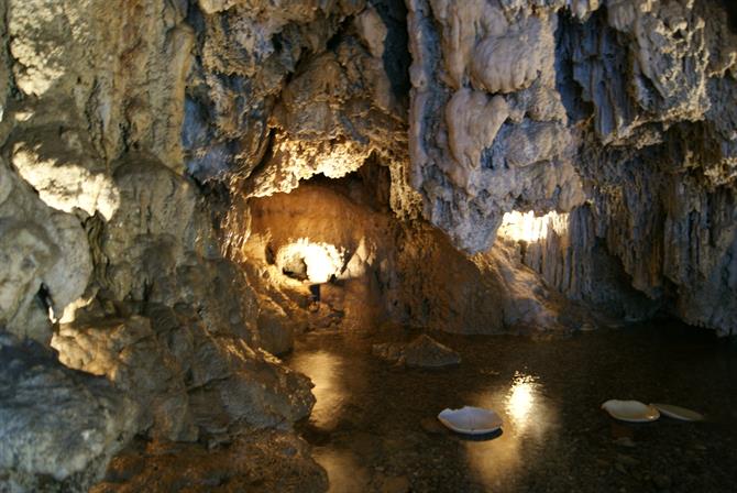 cave