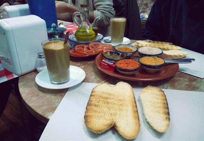 Que desayunar en Màlaga - La Recova