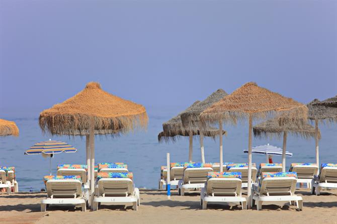 Ein Strand mit blauer Flagge: Playa Los Boliches, Fuengirola