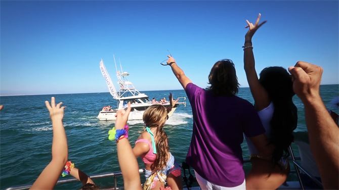 Möhippa på en partybåt - Costa del Sol