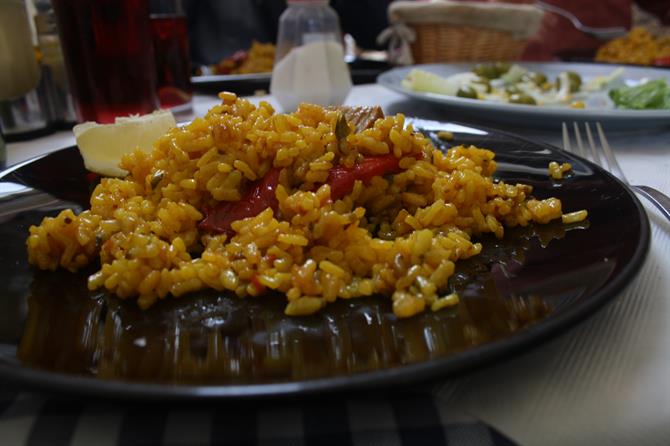 Paella, Alicante, rijst, mediterrane keuken