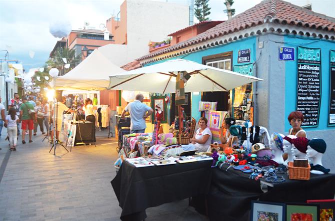 Mercatino dell'artigianato, Puerto de la Cruz, Tenerife