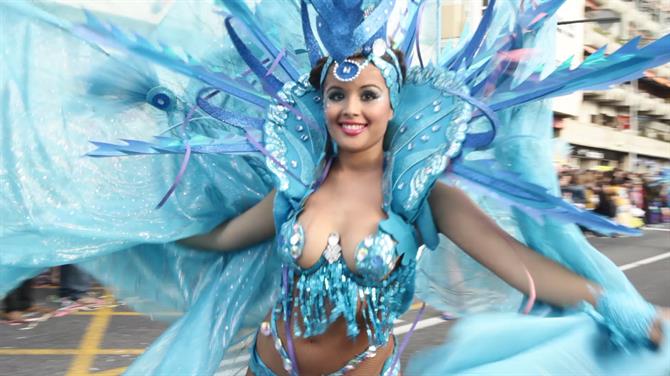 Cadiz Carnival parade