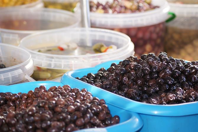 olives-market