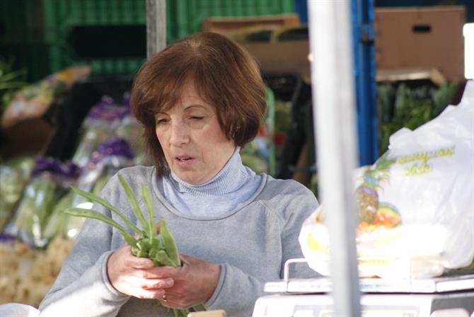 seller,market