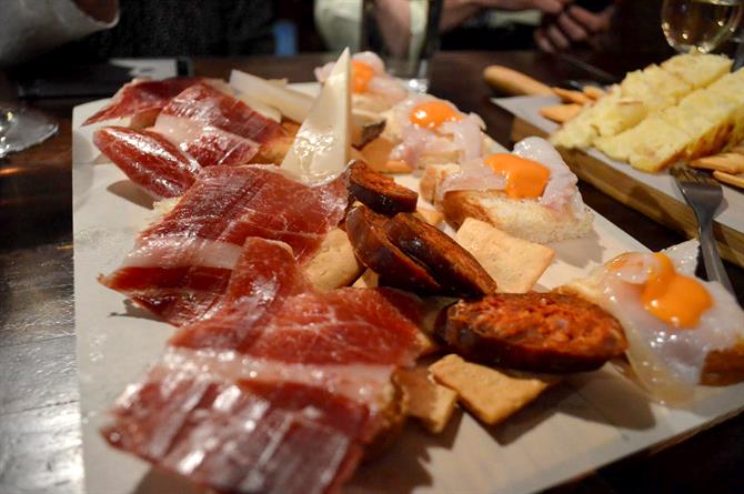 Tapas Tour, Seville, Spain