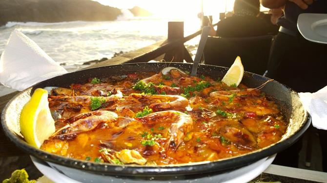 Valencia ist berühmt für seine Paellas