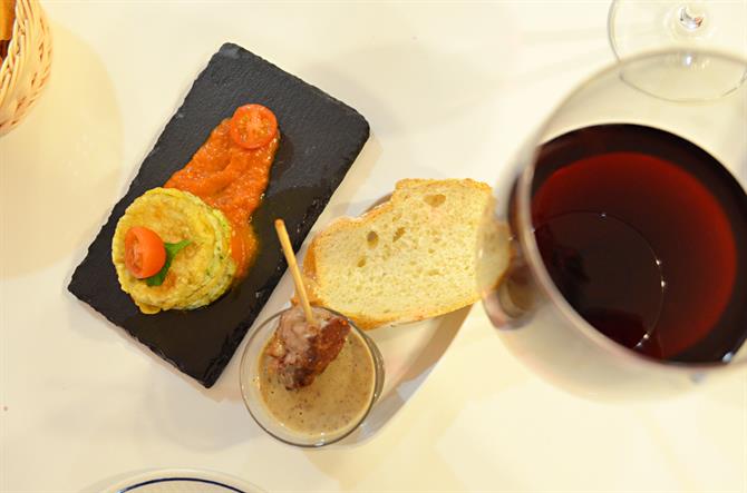 Tortilla tower and pincho with mushroom sauce, tapas route, Tenerife