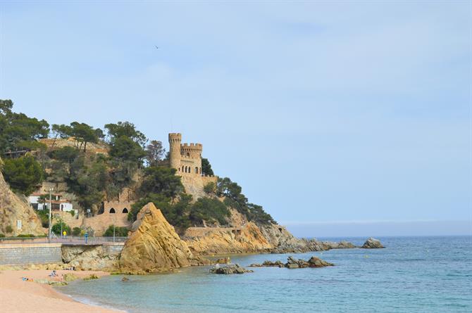 Château sur la plage à Lloret de Mar, Gérone - Costa Brava (Espagne)