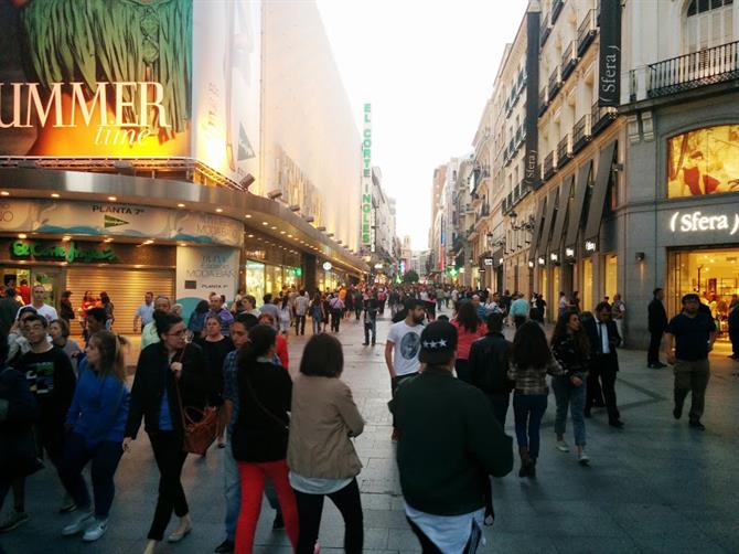 Abendstimmung in Madrids Stadtzentrum