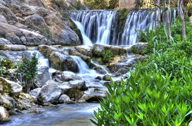 Die Algar Wasserfälle